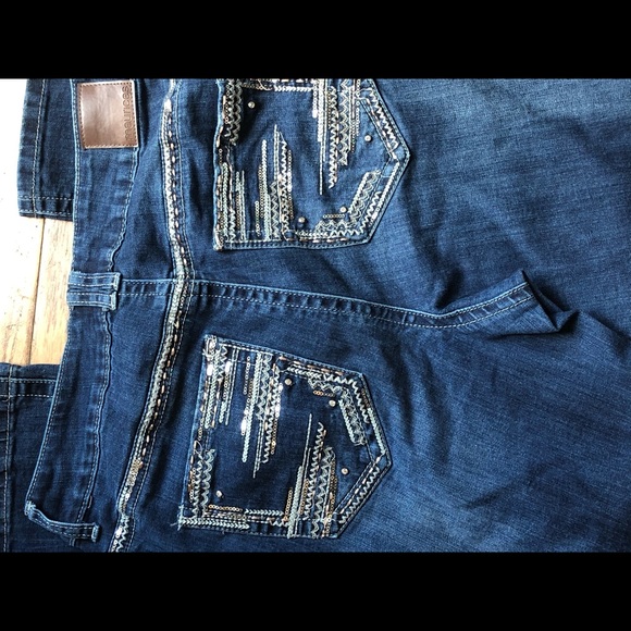 Maurices jeans 14 short - Picture 2 of 2
